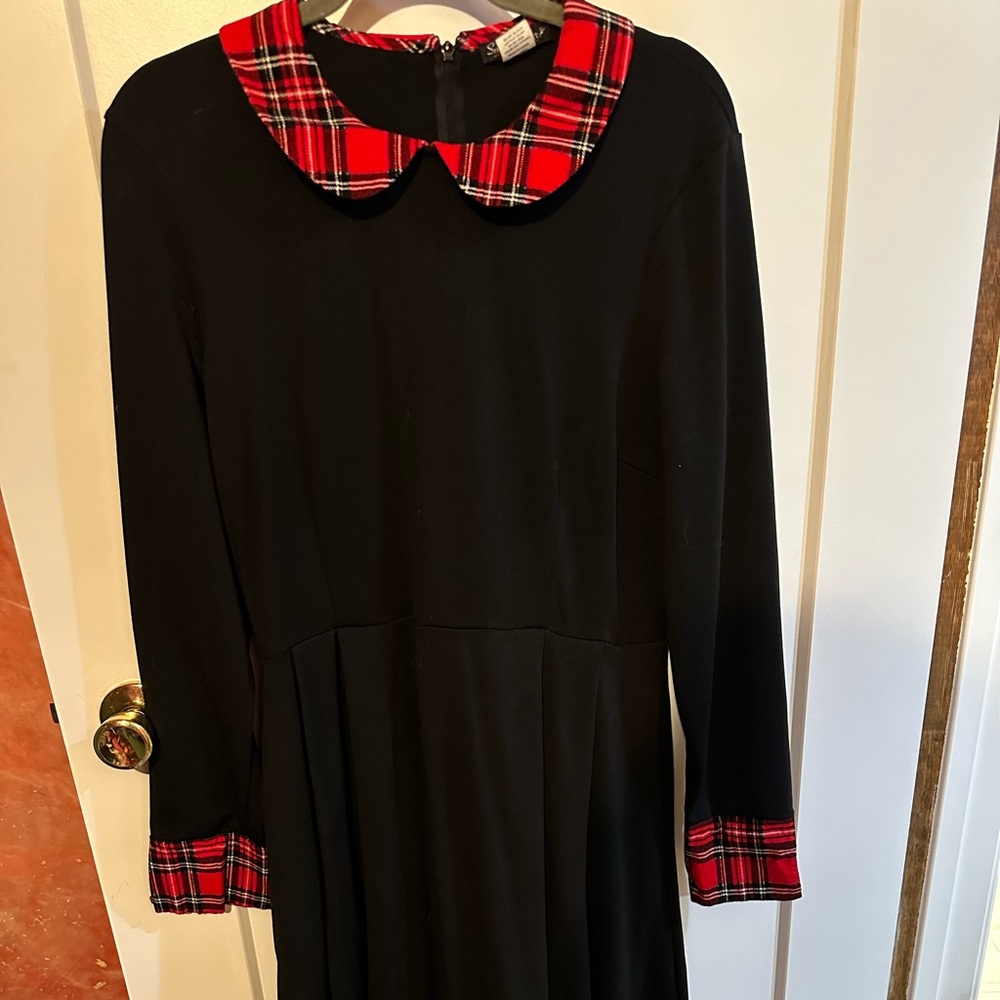 Black and Red Plaid Collar classic Dress
